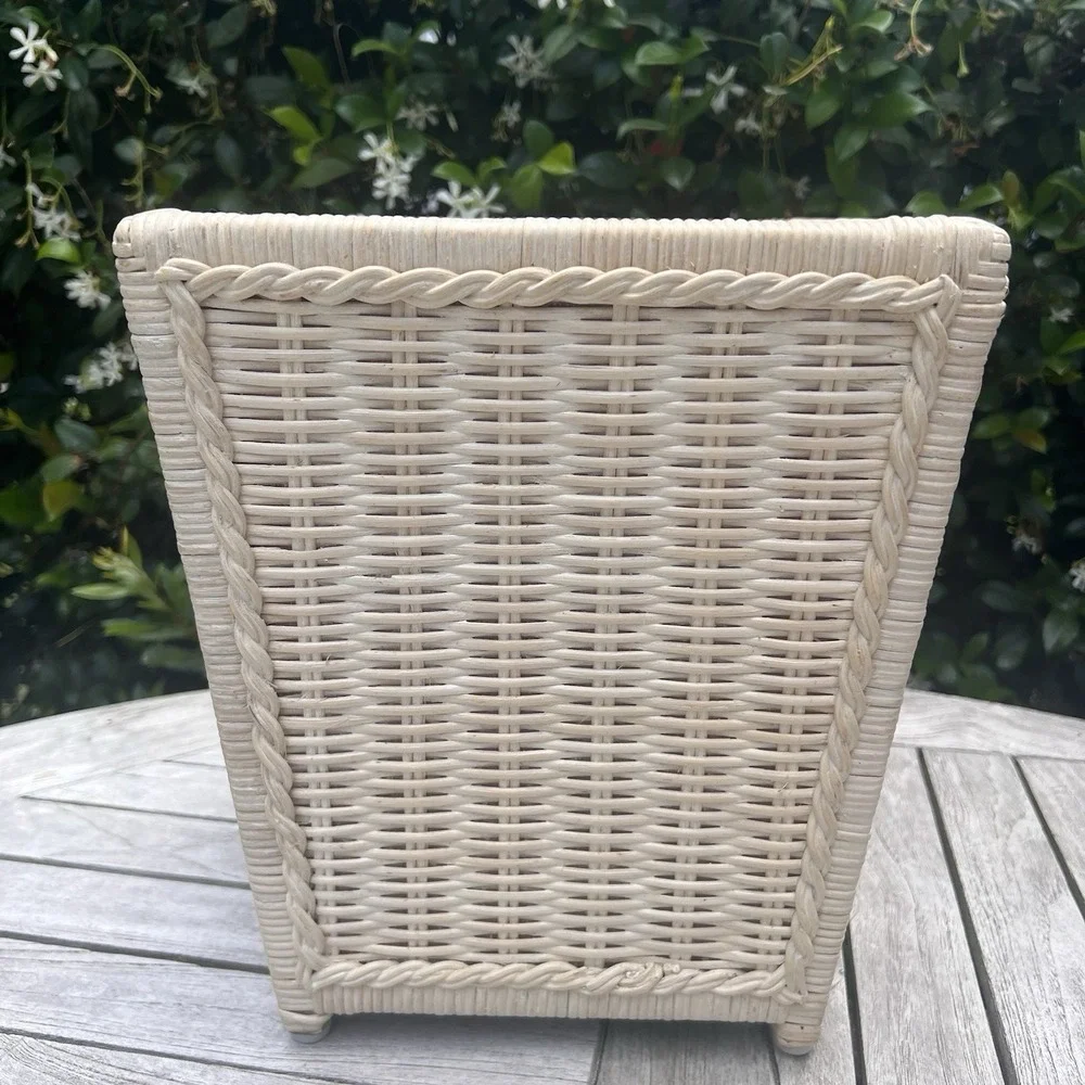 Pier 1 White Wash Wicker Trash can Jamaica Collection 1970s Firm Bottom Rare